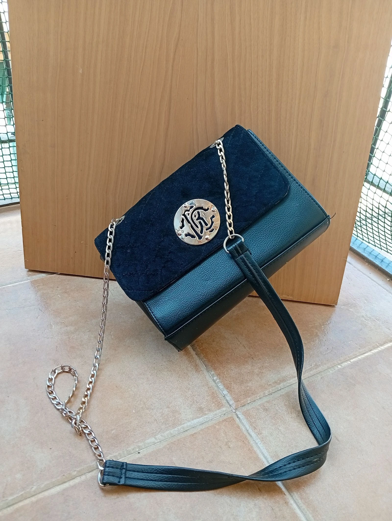 Bolso negro elegante  – photo 2
